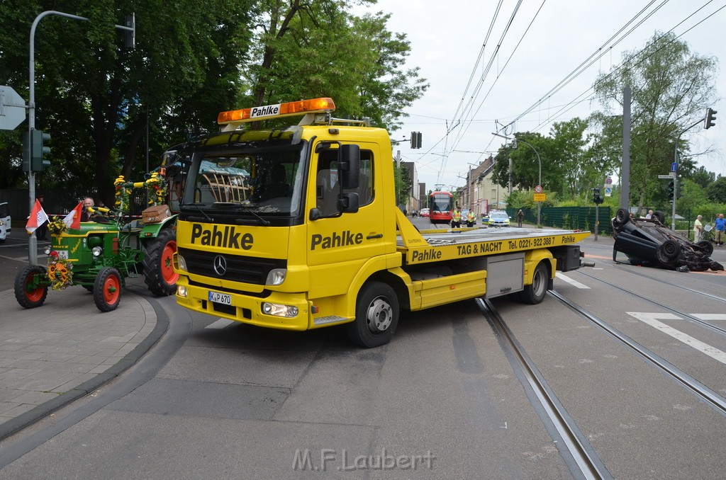 VU Pkw Planwagen Koeln Muelheim Berlinerstr Cottbuserstr P073.JPG - Miklos Laubert